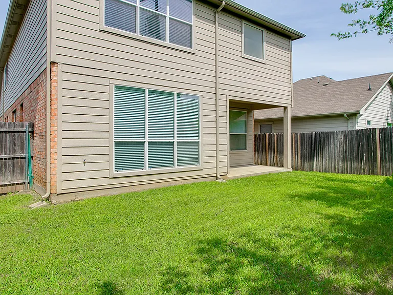 5824 Melanie Ct — Photo 28