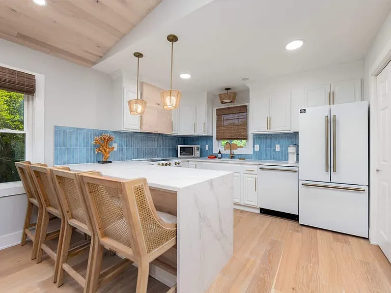 300 W Wilkinson St #BB — Photo 14