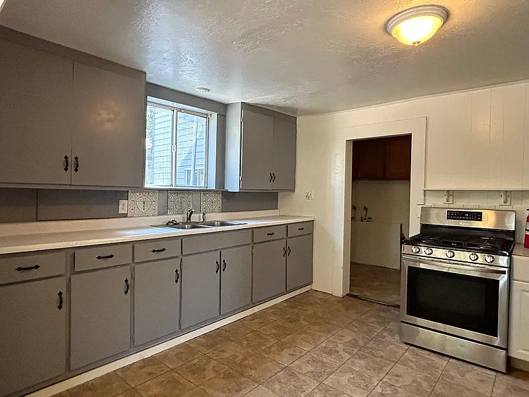 7252 Lincoln Blvd — Photo 3