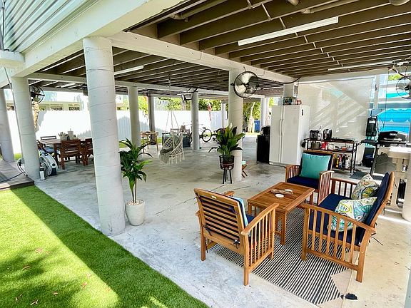 4th image of 239 Lignumvitae Dr