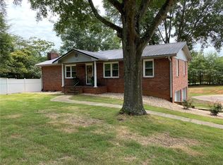 2103 Whitehall Rd, Anderson, SC 29625