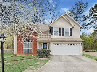 675 Ashford Cove Dr, Lilburn, GA 30047