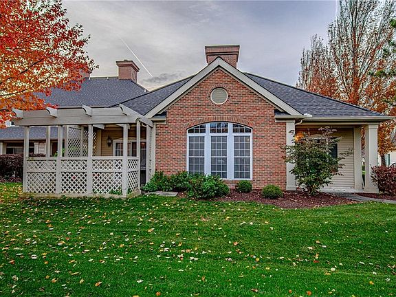 2nd image of 3087 Village Green Dr #3087
