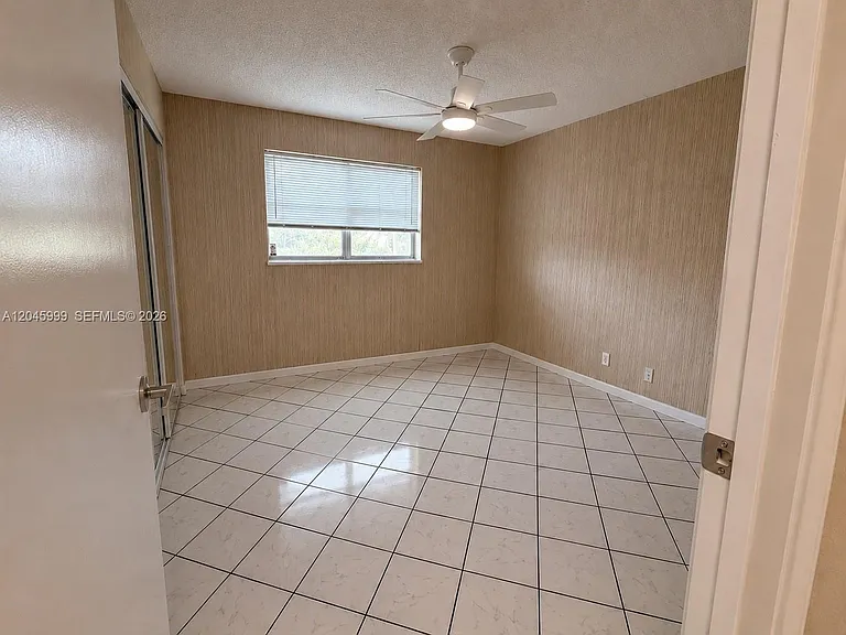 6080 NW 44th St #410 — Photo 13