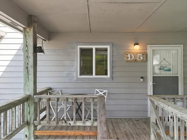 700 W 1st St #D5, Kill Devil Hills, NC 27948