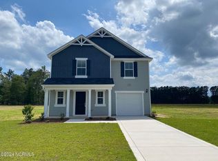 350 Walters Run Dr, Raeford, NC 28376