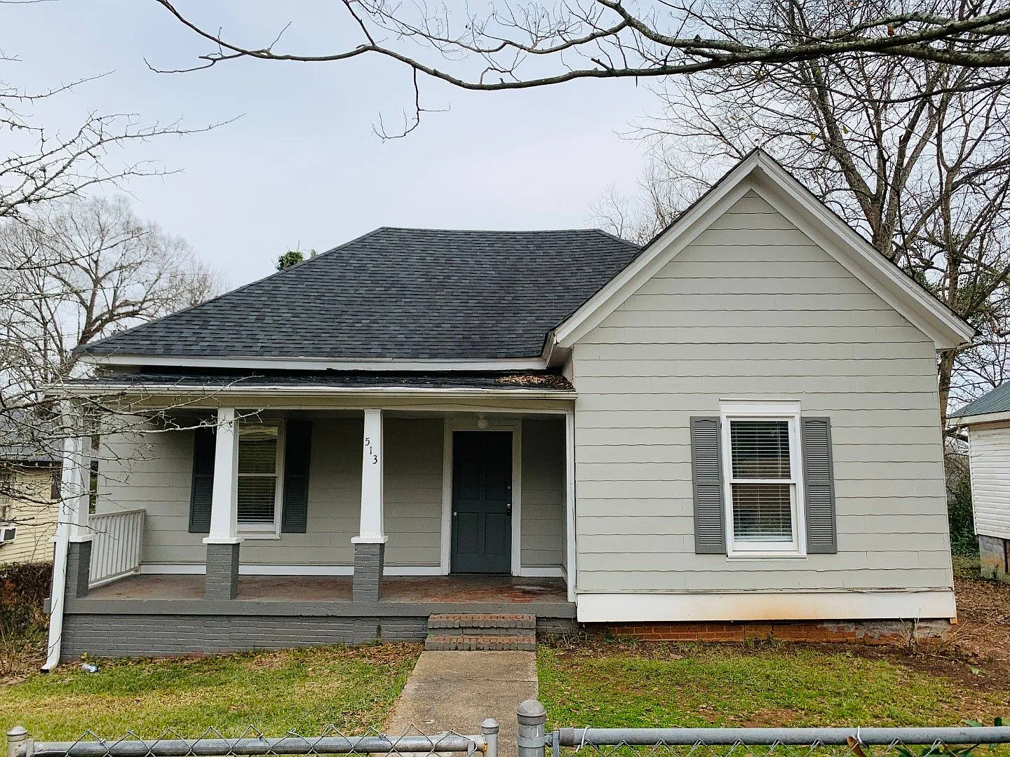 Wow! Prime Lagrange location! Walk to the square! Large porch, huge rooms, newly renovated, built... — Photo 2