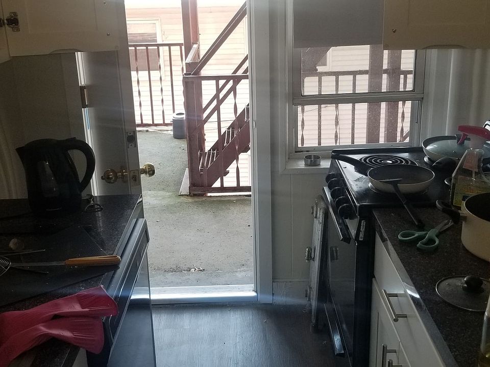 1st image of 127 Washington St APT 23
