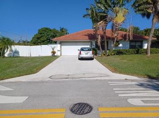 2299 Park Pl, Boca Raton, FL 33486