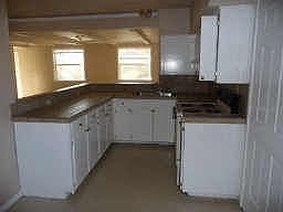 3rd image of 714 Hillcrest Dr