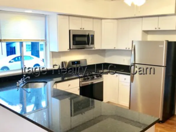 73 5th St APT 1, Cambridge, MA 02141