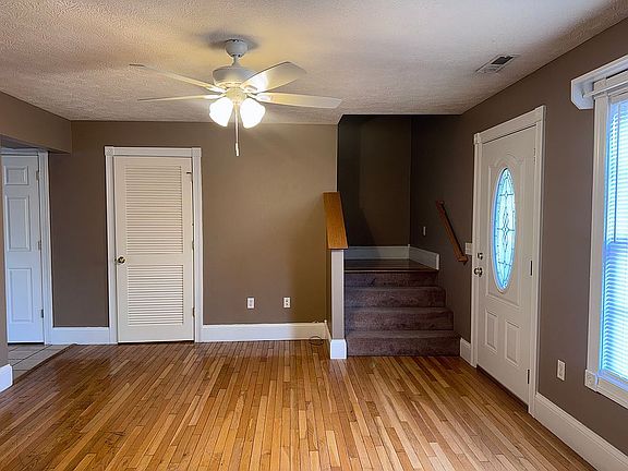 5th image of 144 Kenna Ln