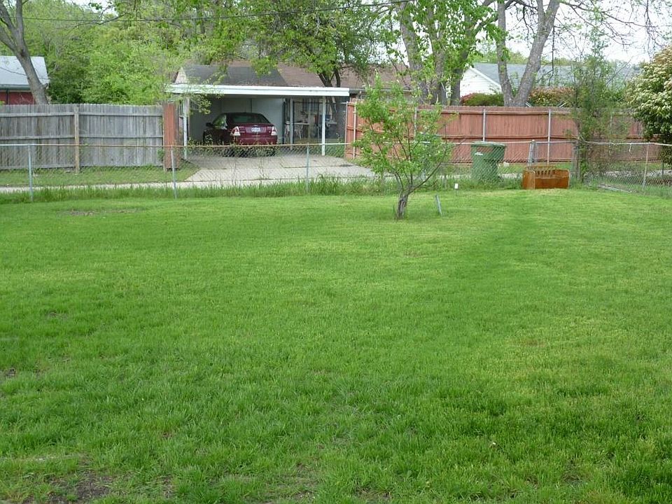 2nd image of 1413 Dent St