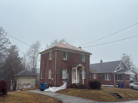 3rd image of 2595 York Haven Rd