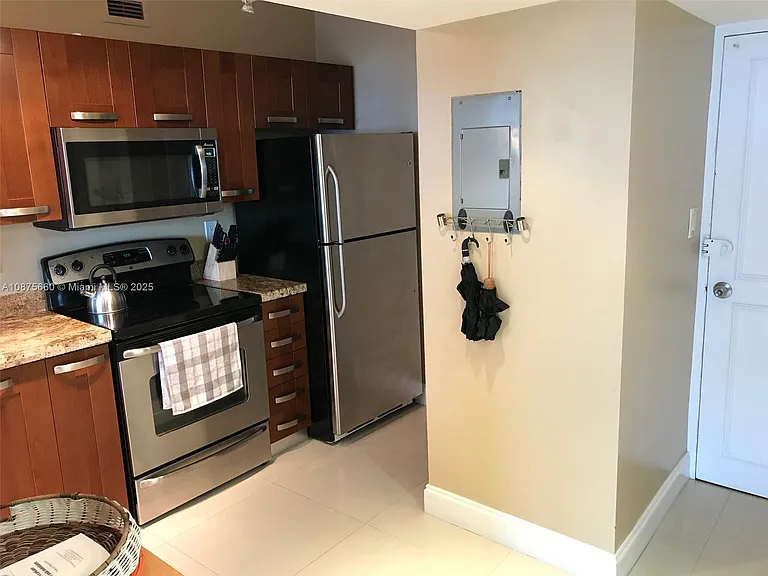 100 Lincoln Rd #1226 — Photo 14