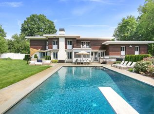 39 Wedgemere Rd, Stamford, CT 06905