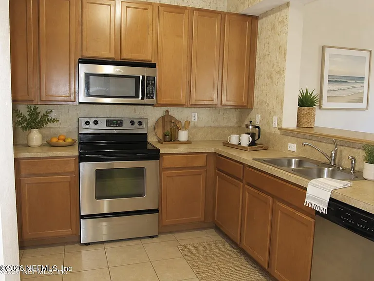 2200 Marsh Hawk Ln #306 — Photo 13