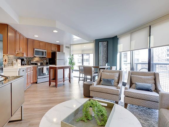 3rd image of 3444 Fairfax Dr #22201-2-ID1013163P