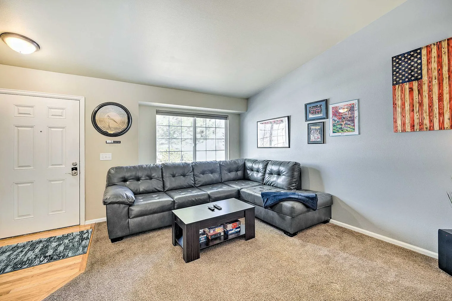 3 bed, 2.0 bath, 1097 sqft, $2,971 — Photo 1