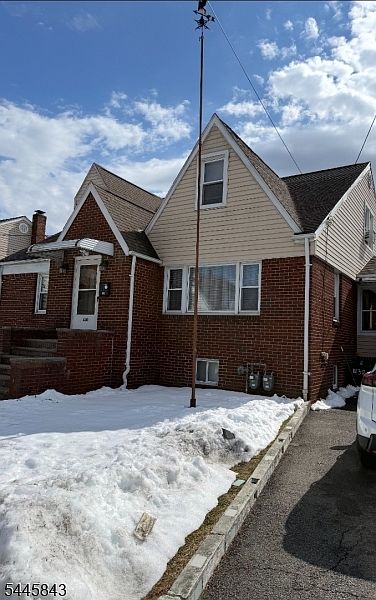 1st image of 432 Grace Ave #2