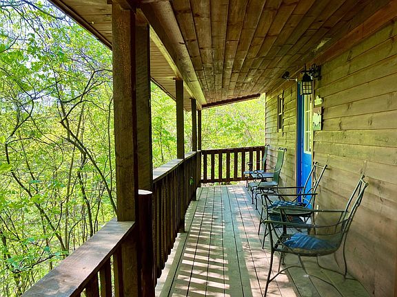 4th image of 50 Getaways Rd
