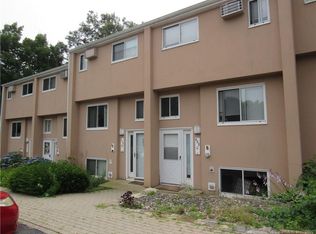 608 Shennecossett Rd APT D, Groton, CT 06340