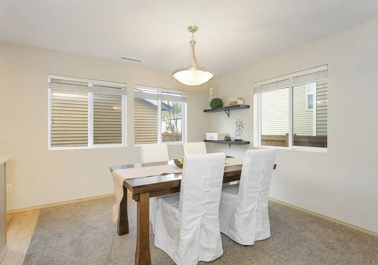 3Bd/2.5Ba Snoqualmie Home — Photo 4