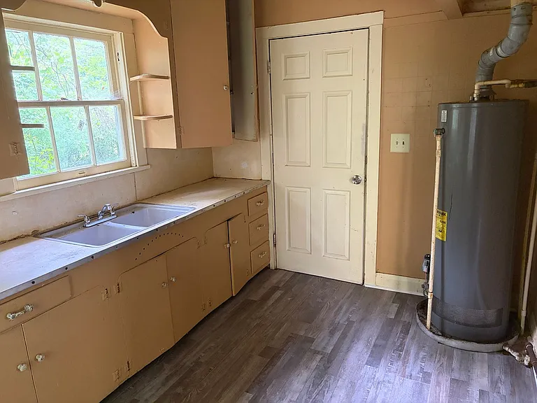 3420 Darien St — Photo 8
