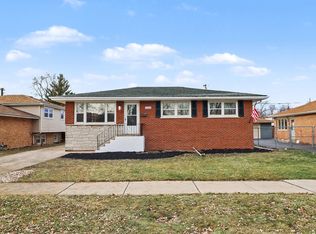 15108 Hamlin Ave, Midlothian, IL 60445