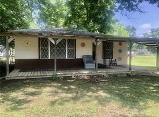 415 N Main St, Bremond, TX 76629