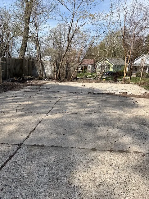 2 bed, 566 sqft, $870 — Photo 4