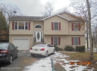 1643 Cotswold Rd, Tobyhanna, PA 18466