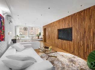 692 Greenwich St APT 3, New York, NY 10014