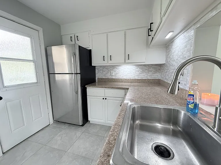 2800 NW 56th Ave #A303 — Photo 3