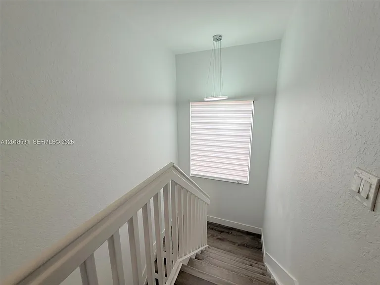 1575 SE 20th Rd #1 — Photo 8