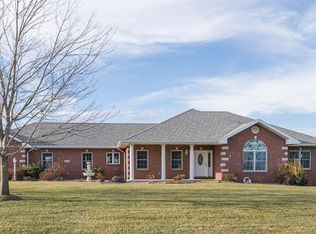 5216 Tanner Bridge Rd, Jefferson City, MO 65101