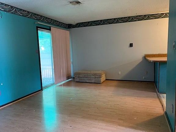 2nd image of 1515 Rock Hollow Dr