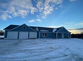 20 Mia Rdg, Sidney, ME 04330