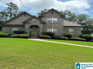 263 Kentwood Dr, Alabaster, AL 35007