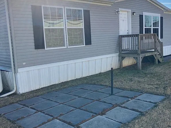 29 Jacqueline Dr, New Oxford, PA 17350