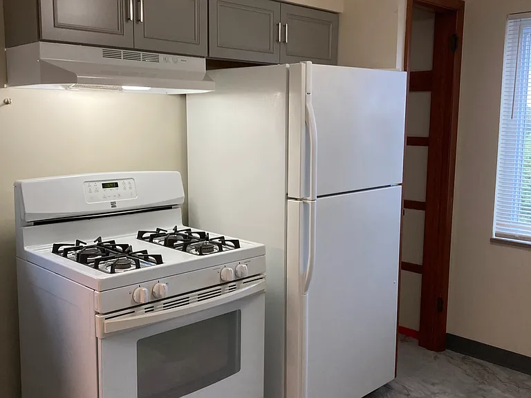 113 William St #115 — Photo 3