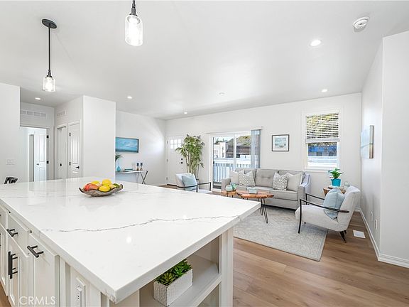 5th image of 114 Shell Dr