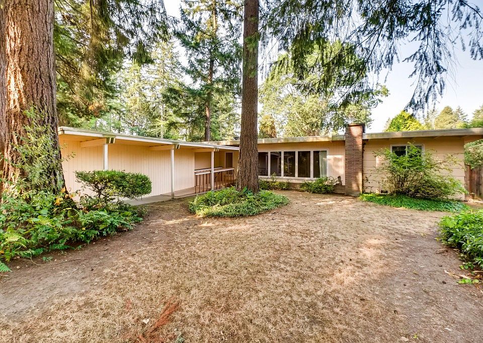1st image of 15839 34th Ave NE