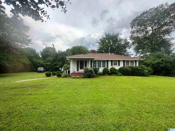 7056 Taylors Ferry Rd, Bessemer, AL 35023