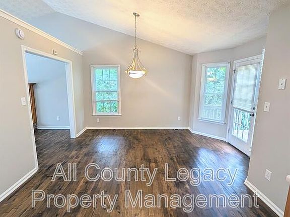 4th image of 21 Sterling Way