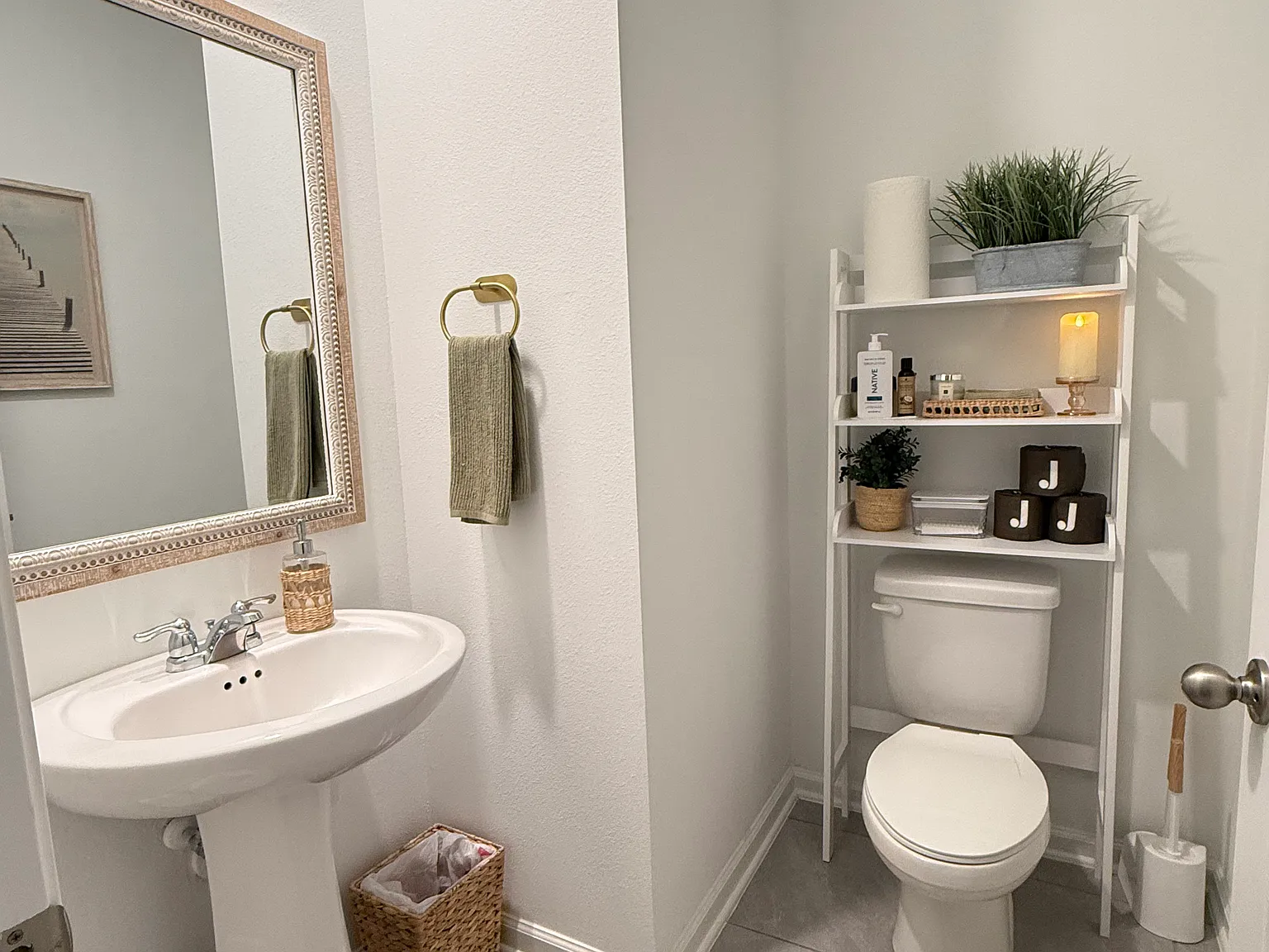 3 bed, 2.5 bath, 2131 sqft, $2,400 — Photo 4