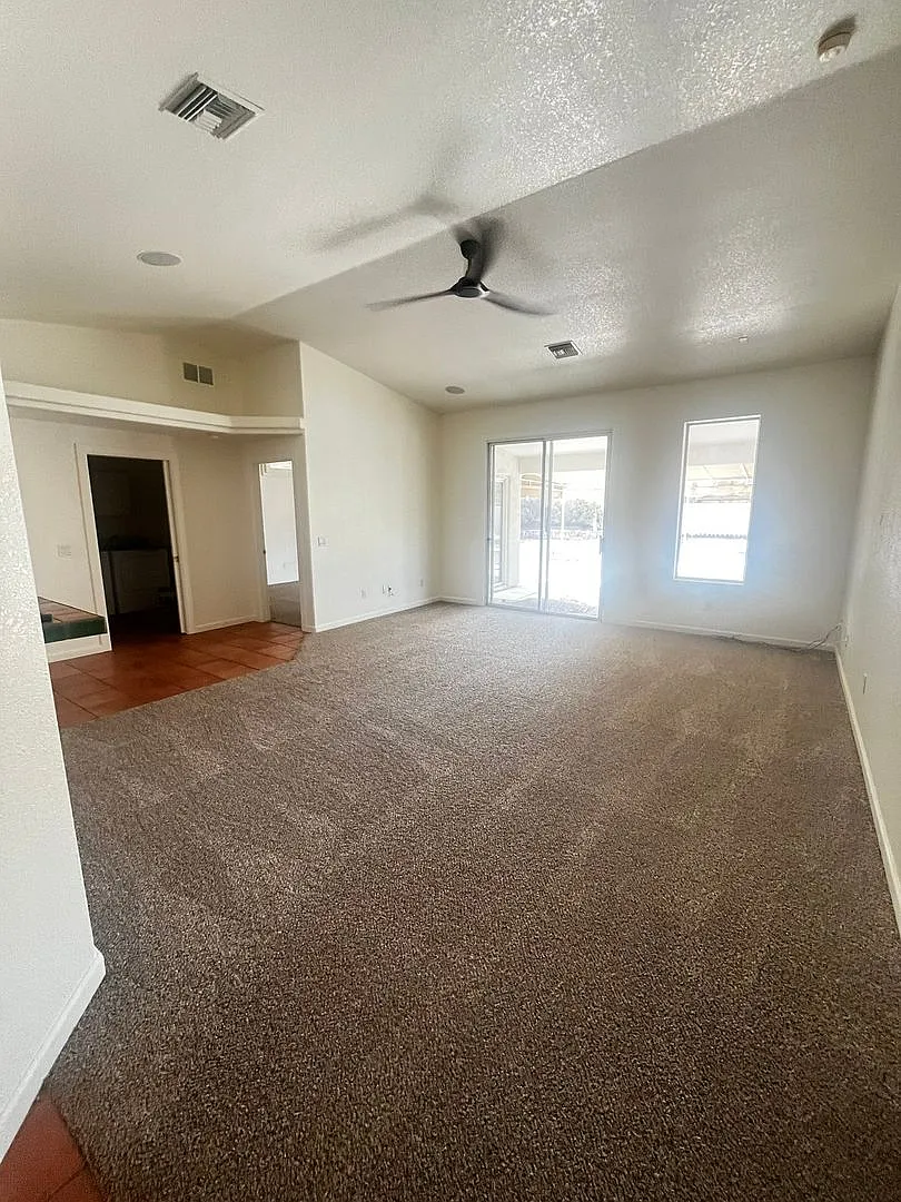 3 Bedroom - 2 Bath Home — Photo 2
