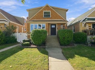 5704 S Oak Park Ave, Chicago, IL 60638