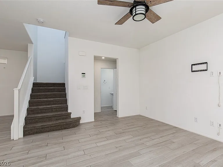 8045 Skye Foxx St — Photo 14