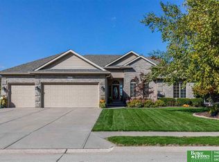 15920 Bauman Ave, Omaha, NE 68116